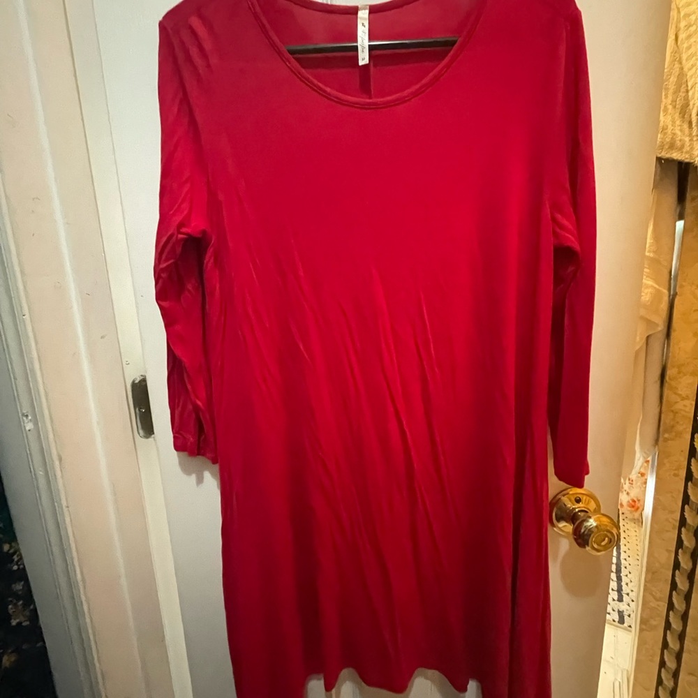 Size medium, Womens  red cotton stretchy shift dress. Loose and comfortable.